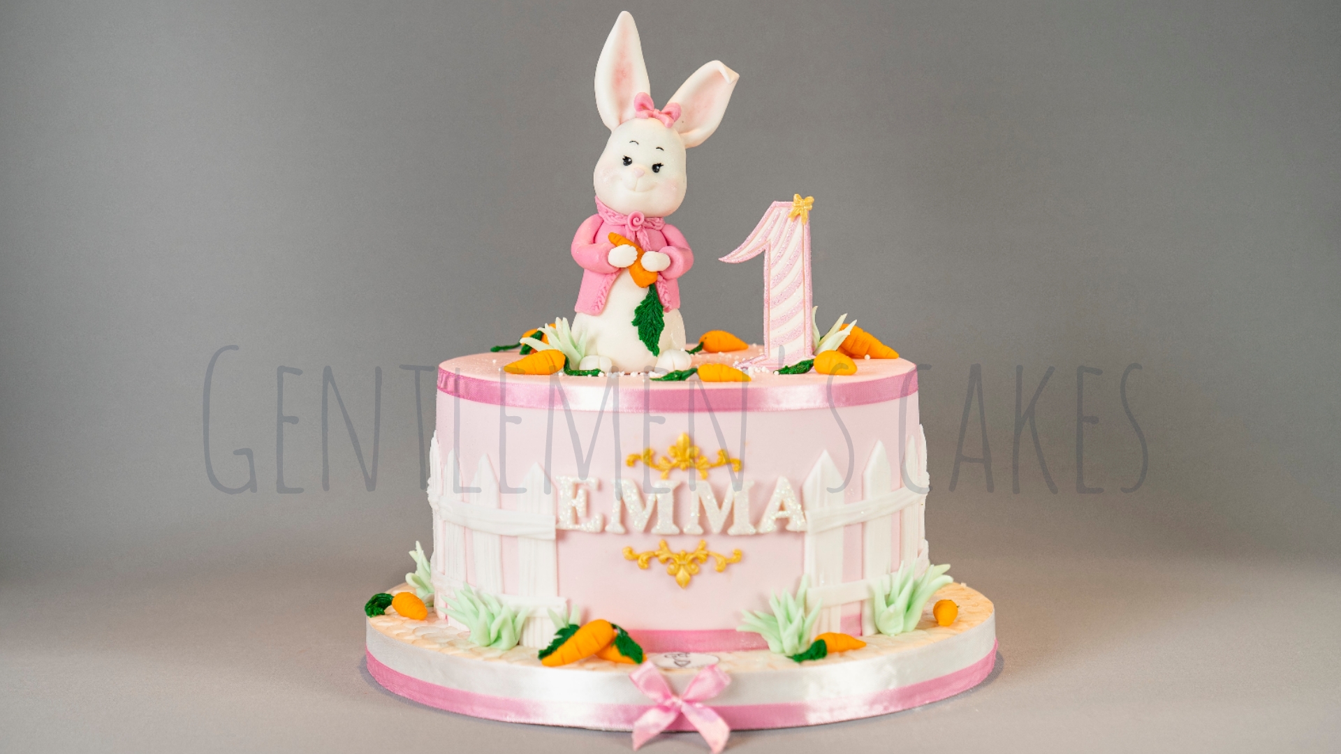 GENTLEMEN'S CAKES