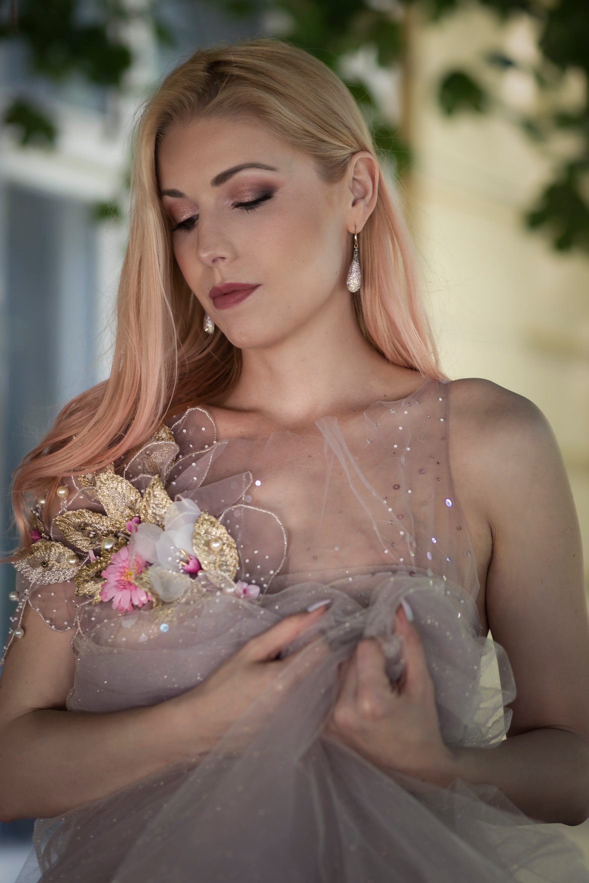 GlowJob Makeup by Manuela